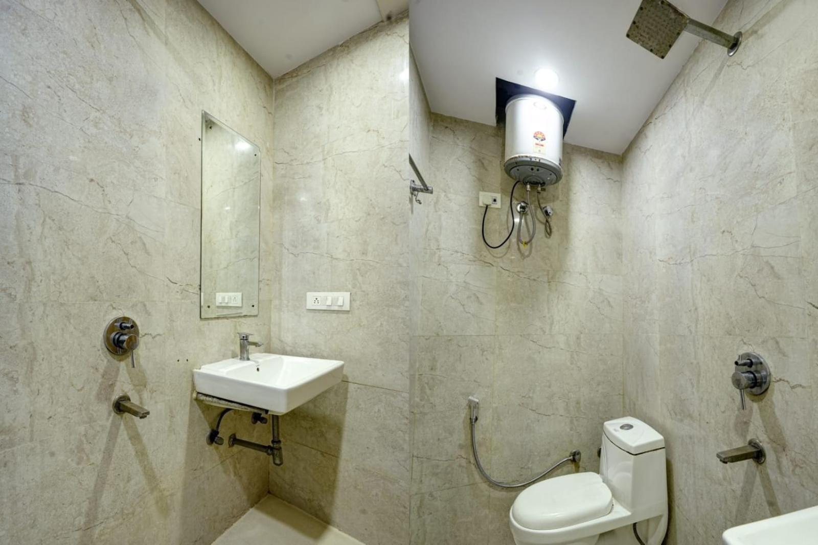 Grand Max Marina Plaza Hotel New Delhi